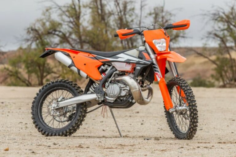 Why Does KTM 300 EXC Headlight Not Working? (Solved!) » Scooter Tip